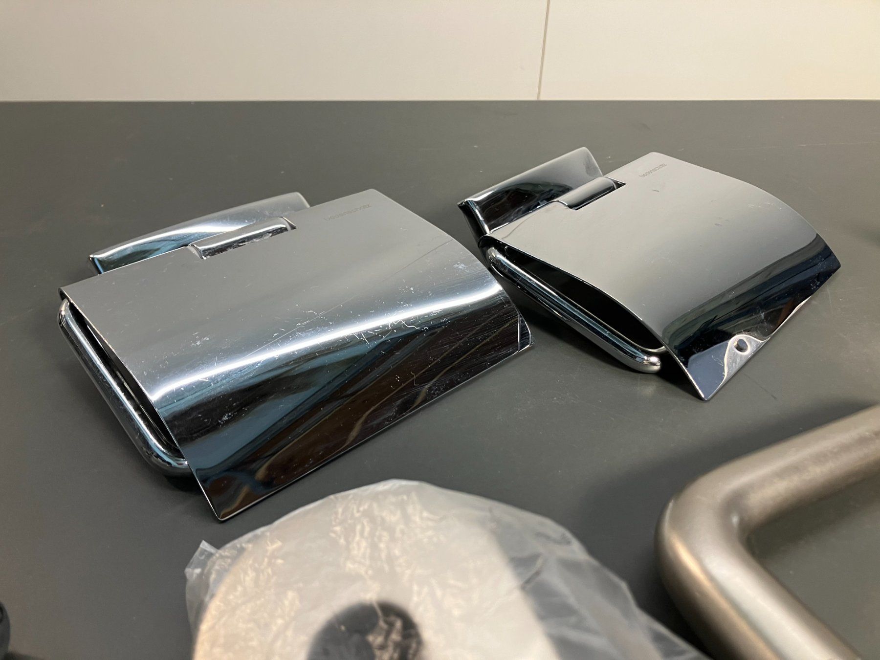 WC: Posten mit div. Toiletten Halterungen ab 1.- – D'occasion à Lichtensteig par Buy24International 5