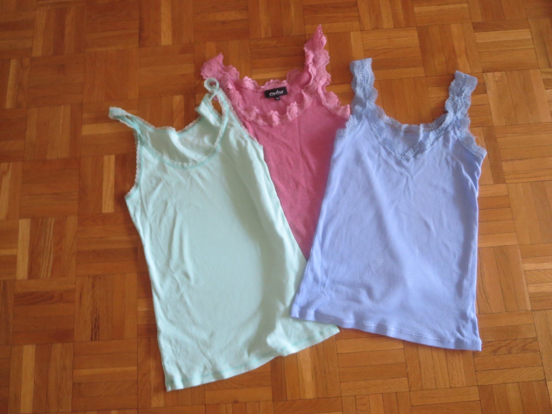 Tops: 3 x Damen Tops /Gr. 36 – D'occasion à Wallisellen par Arvenstube