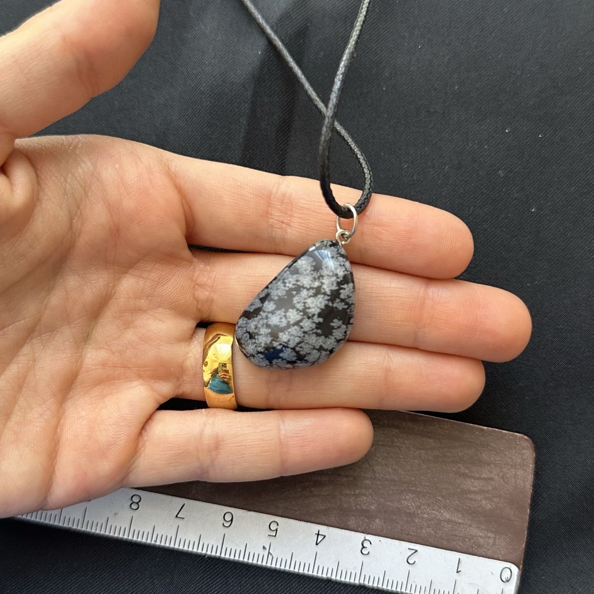 Catenine: Obsidian Medaillon Halskette – Usato da Givisiez venduto da dor_xb9k 1