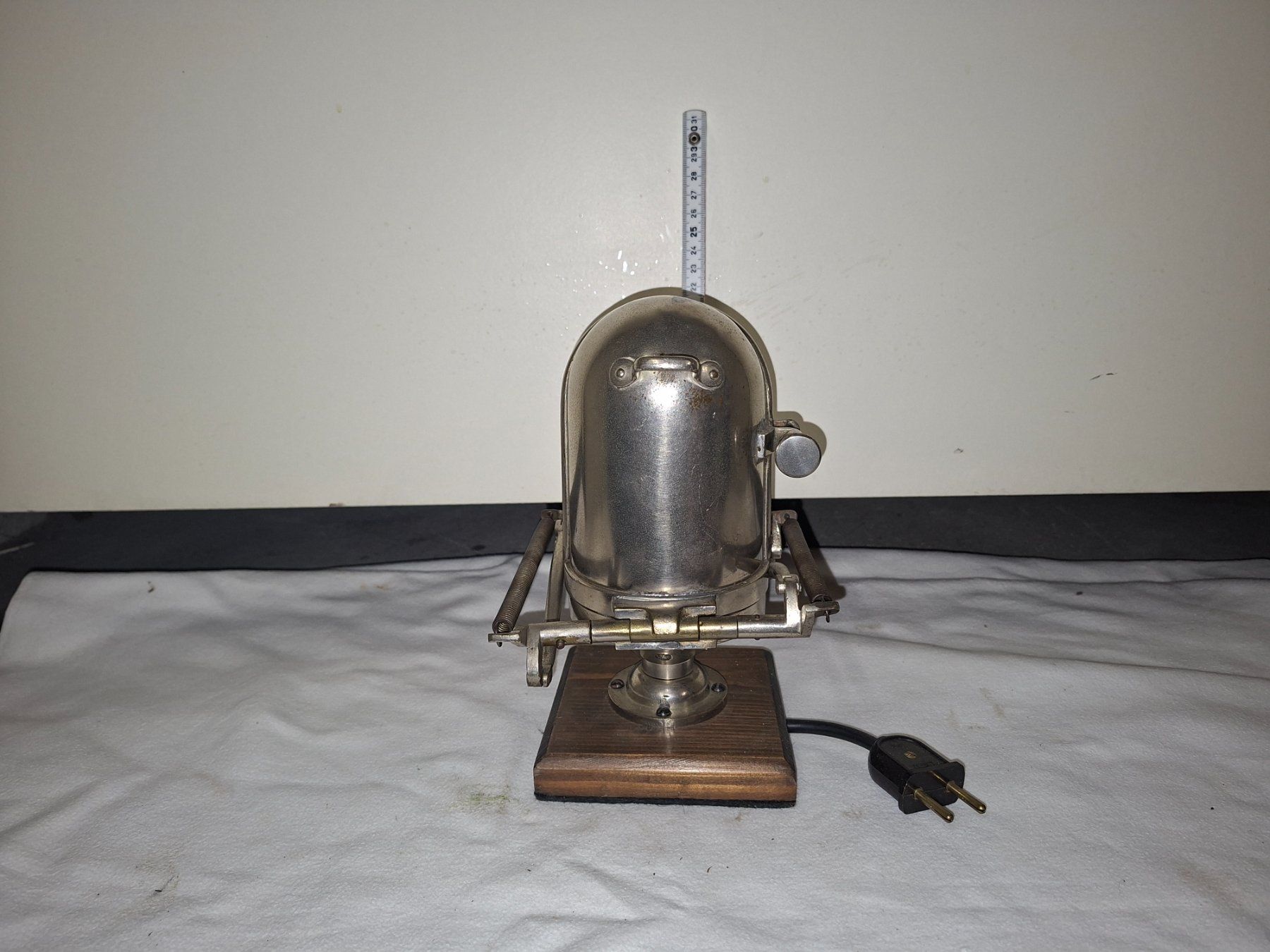 Lampade: Antike Gothard tunel Lampe Tischlampe – Usato da Schaffhausen venduto da meteor7 5