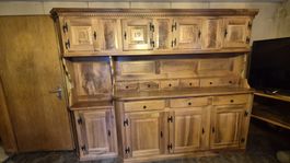 Massives Holz-Buffet – wunderschönes Einzelstück