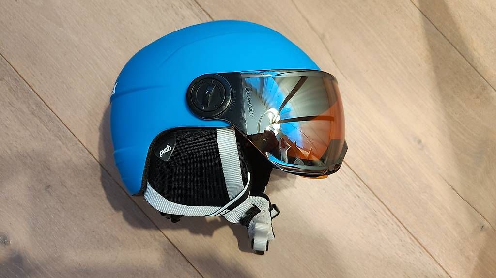 Caschi: Skihelm UVEX mit Visier – Usato da Unterägeri venduto da sile1212 4
