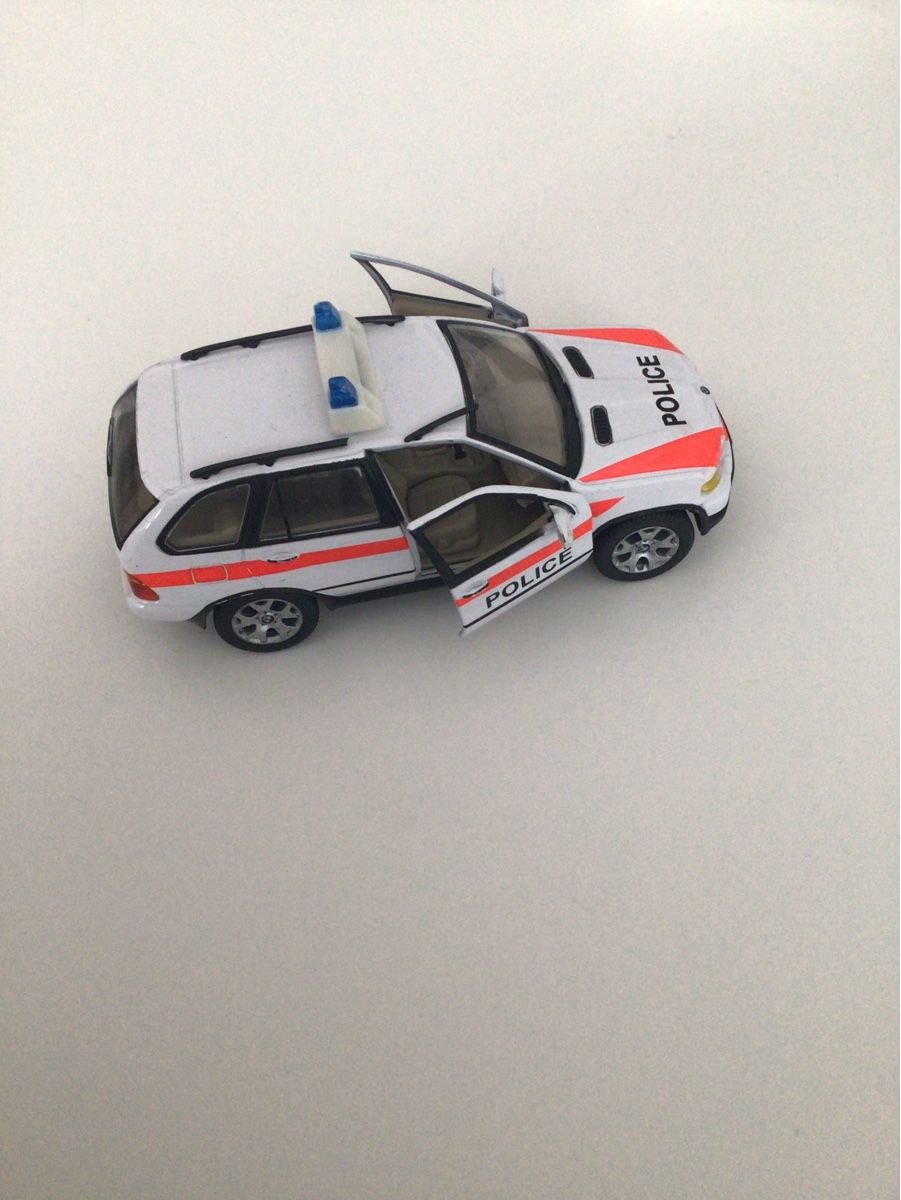 BMW Modellautos: Modellauto: Polizei Bern BMW X5 (nr.121) – Gebraucht aus Solothurn von PaLi1979 1