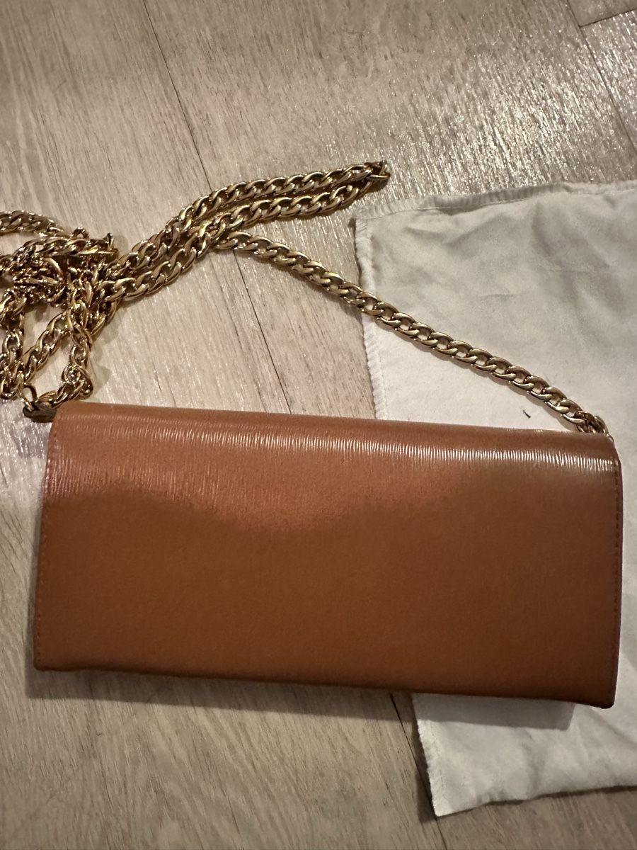 Prada Altro in  Abbigliamento & Accessori: Prada borsa a tracolla in pelle marrone con catena – Usato da Niedergösgen venduto da ani_bq8w 2