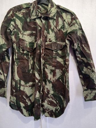 Coole Vintage Militär Hemd im Camouflage Look, NEU, Grösse S