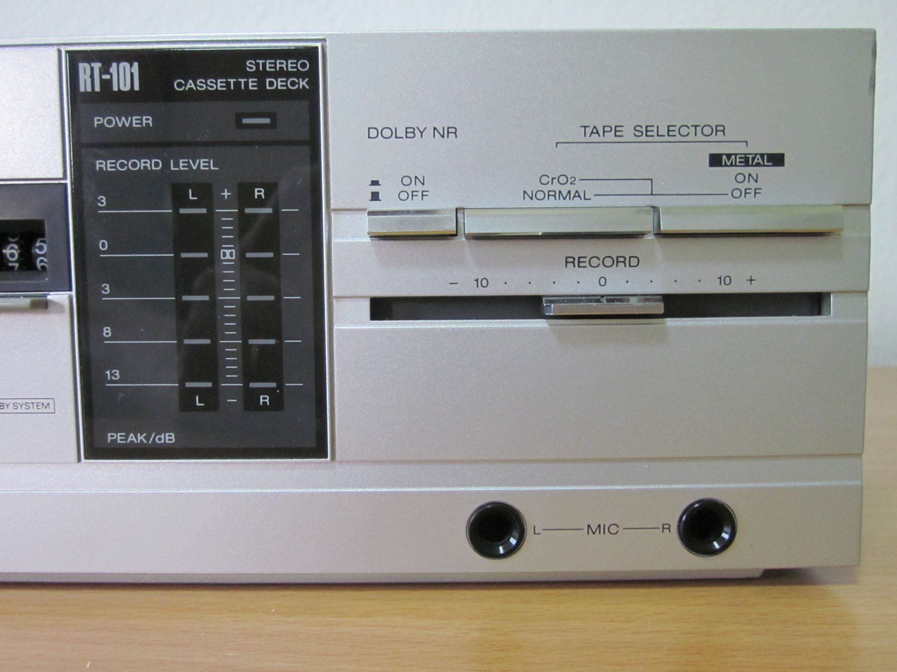 Sharp Lettore multimediale & Streamer: Sharp - RT-101H (classic 1983) Lecteur K7 – Usato da Epalinges venduto da Batis82 2