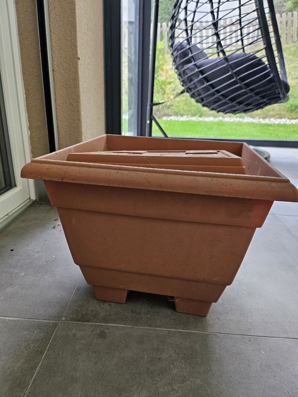Pots de fleurs: Topf mit Potau  – D'occasion à Uerkheim par lau_pn5l 1