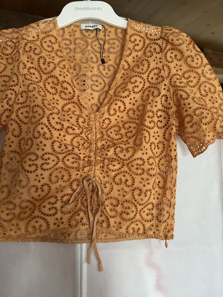 Sandro Blusen: Sandro Eyelet Blouse – Gebraucht aus St.Josefen von lop_lh8d 3