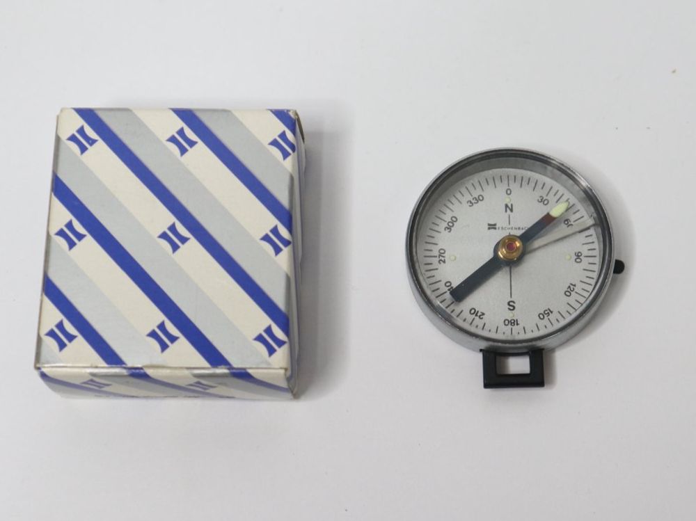 GPS & Appareils de mesure: Vintage Kompass, Eschenbach – D'occasion à Eschenbach SG par Astalavista