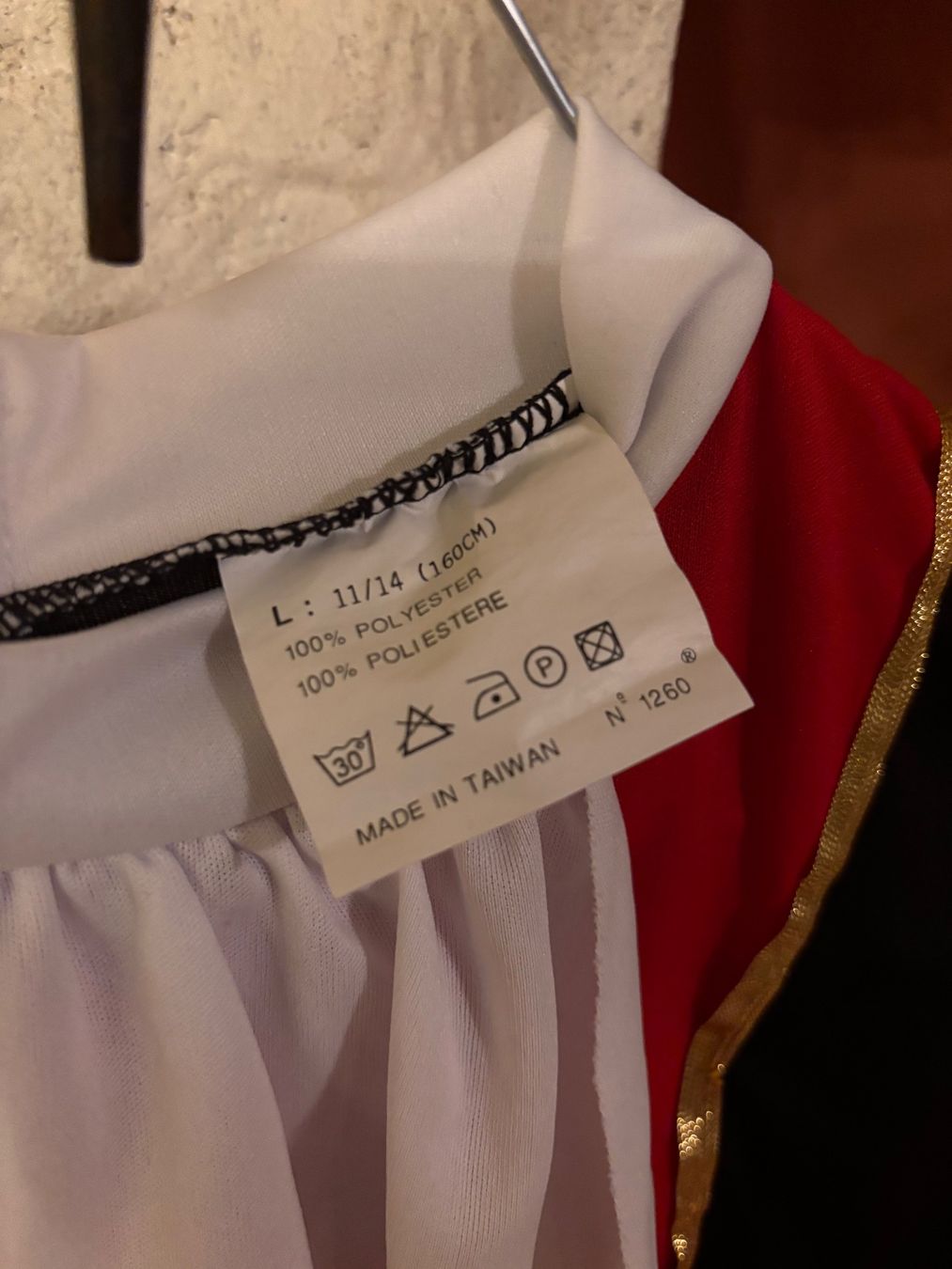 Costumi: 5 déguisements pour pré-adolescents – Usato da Vessy venduto da ongaros 6