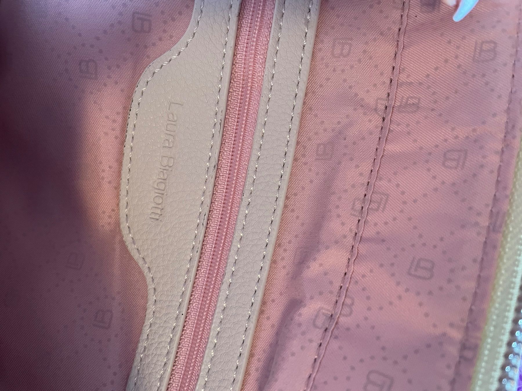 Laura Biagiotti Borse da donna: Laura Biagiotti Tasche – Nuovo (secondo la descrizione) da Taverne venduto da Monica80 3
