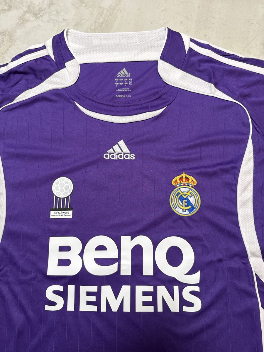 Adidas Canottiere & Pantaloni: Real Madrid Ronaldo Trikot lila – Nuovo (secondo la descrizione) da Bronschhofen venduto da leo_99hp 2