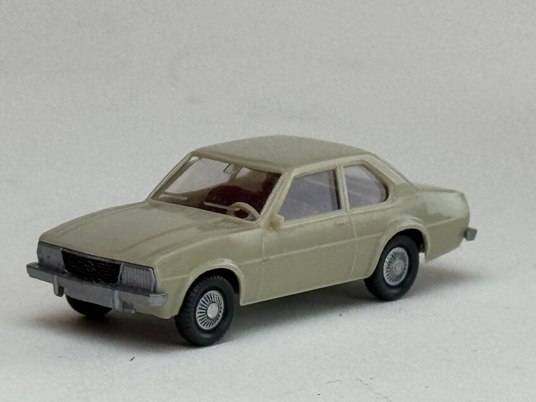Wiking Modellini d'auto: SG-  Wiking Opel Ascona vier Lüfter eingesetztes Lenkrad – Usato da Elm venduto da Wikmtz