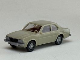 SG-  Wiking Opel Ascona vier Lüfter eingesetztes Lenkrad