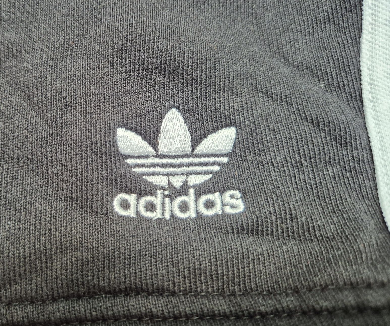 Adidas Pantaloni: Adidas Adicolor Trainingsshort Herren Grösse M – Usato da St. Gallen venduto da CaliSunshine 2