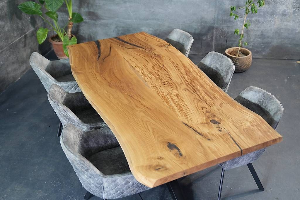 Tavoli: Esstisch aus Eiche massiv - Naturholz mit Charakter – Usato da Walchwil venduto da Swissdesign_Haag 1