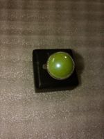 RING EDELSTHAL,,MIT KÜNSTLICH PERLEM,,GRÜN FARBE
