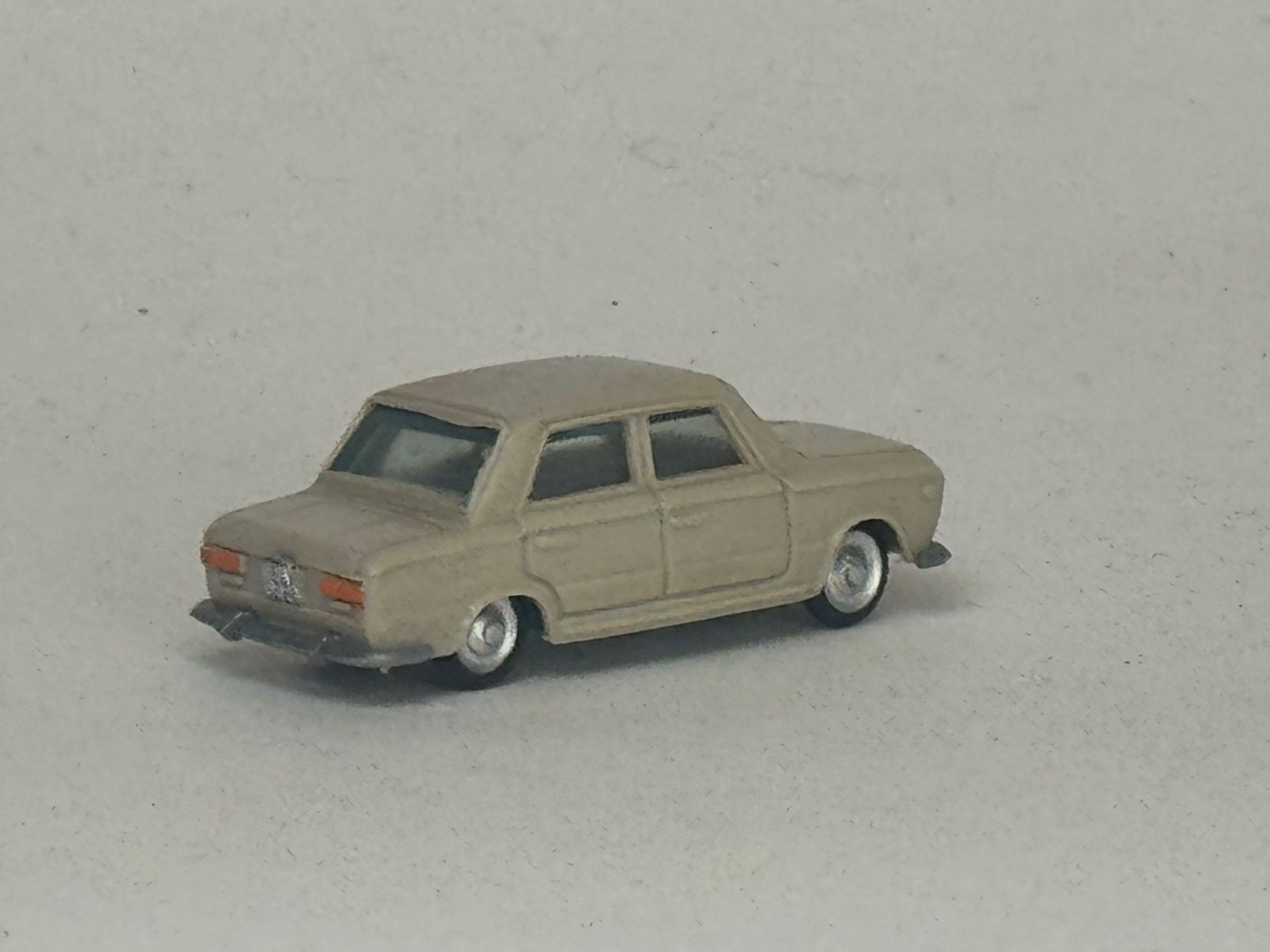 Eko Modellini d'auto: GB- EKO Lada 1200 Shiguli grau – Usato da Elm venduto da Wikmtz 1
