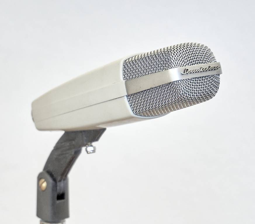 Sennheiser Microfoni: Sennheiser Vintage MD421 mit Halter - Video!! – Nuovo (secondo la descrizione) da Aarau venduto da Bigbenmusic