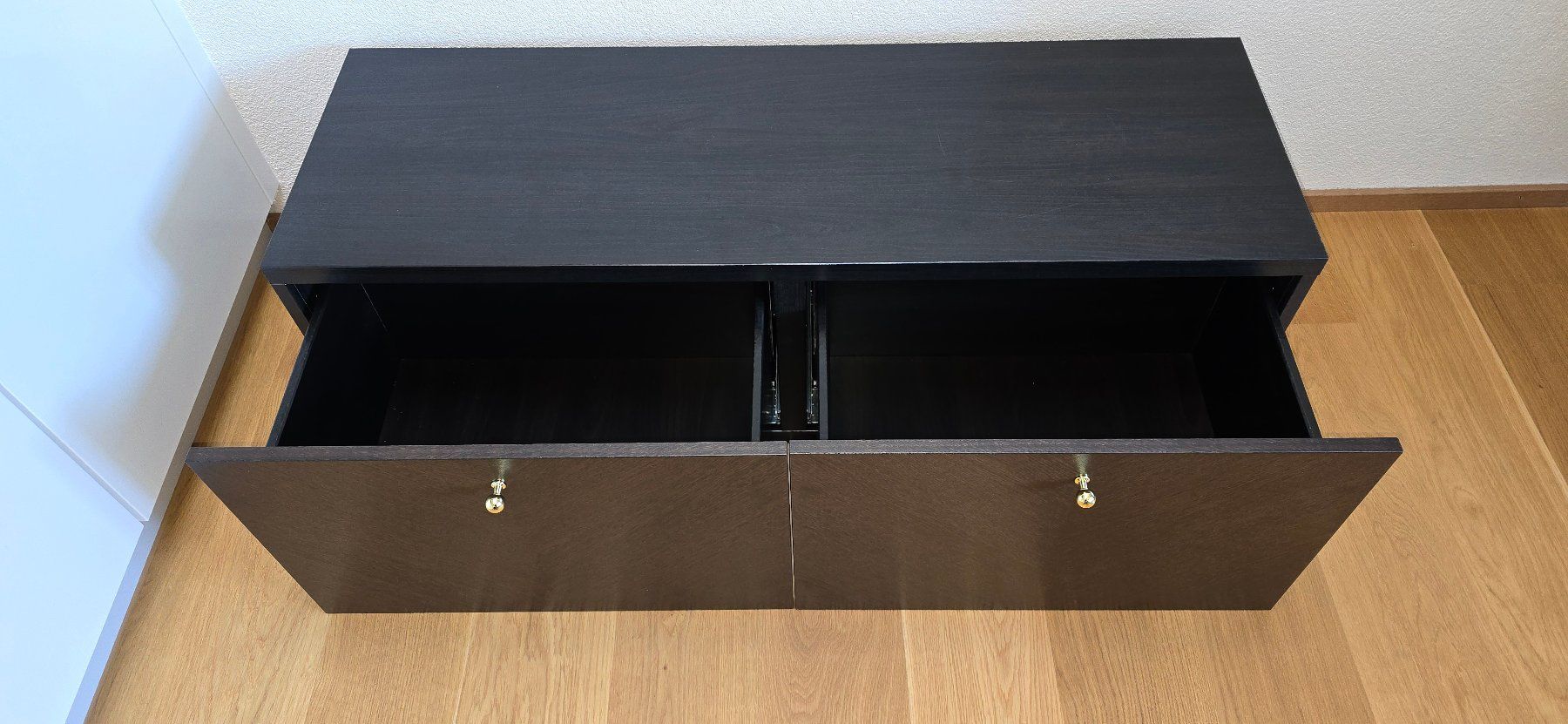Ikea Cassettiere: Besta Schubladenmöbel - Sideboard 2 – Usato da Köniz venduto da chocococo 2
