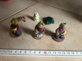 Lot de 6 figurines de grenouilles dans différentes matières