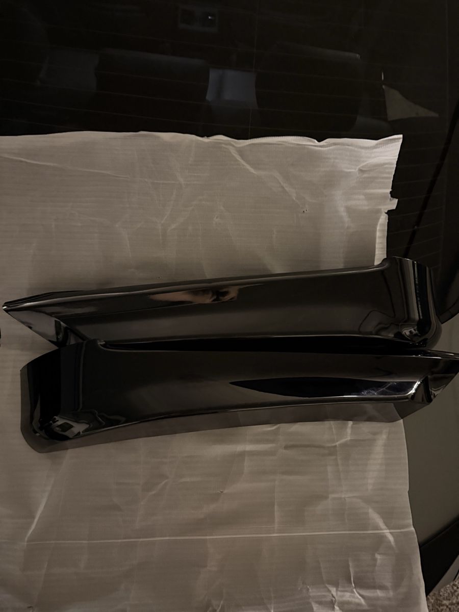 BMW Autres accessoires p. véhicule: BMW E90 VFL Frontflaps – Neuf (Voir description) à Bern par 2MRTN7 1