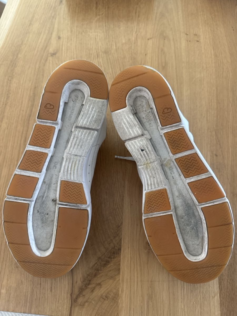 On Chaussures hommes: On Schuhe The Roger – D'occasion à Würenlos par Nice05 3