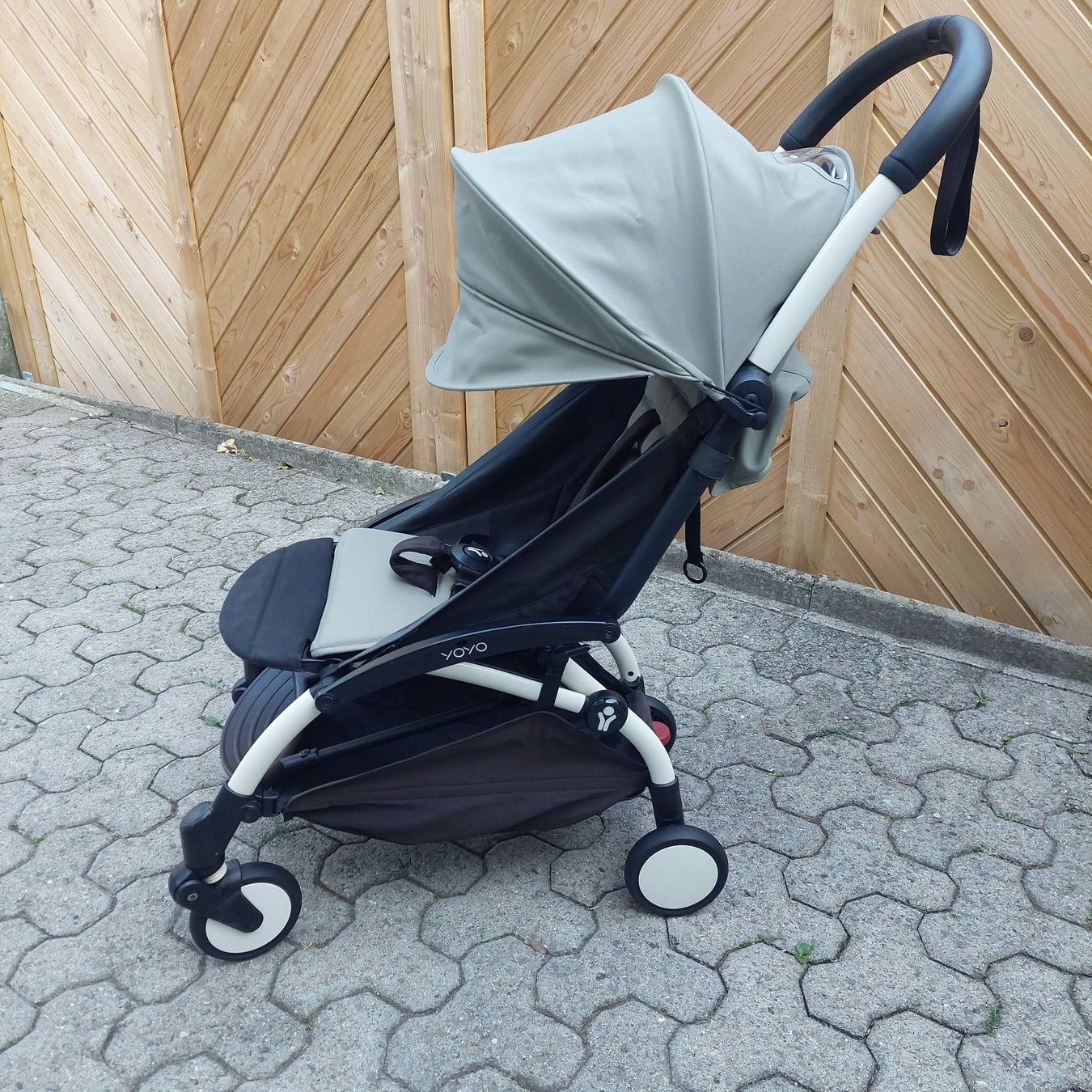Babyzen Poussette: Buggy Babyzen Yoyo2 Oliv – D'occasion à Belp par masterdriftking 4