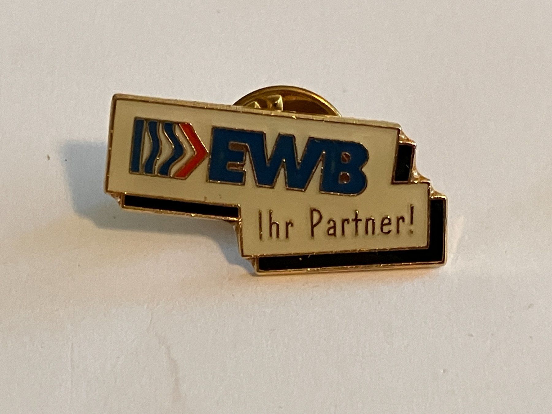 Placchette & Badge: 1 Pin EWB Ihr Partner – Usato da Basel venduto da djwwpp