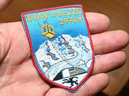 VINTAGE Badge DIAVOLEZZA - ST. GALLER STICKEREI luftseibahn