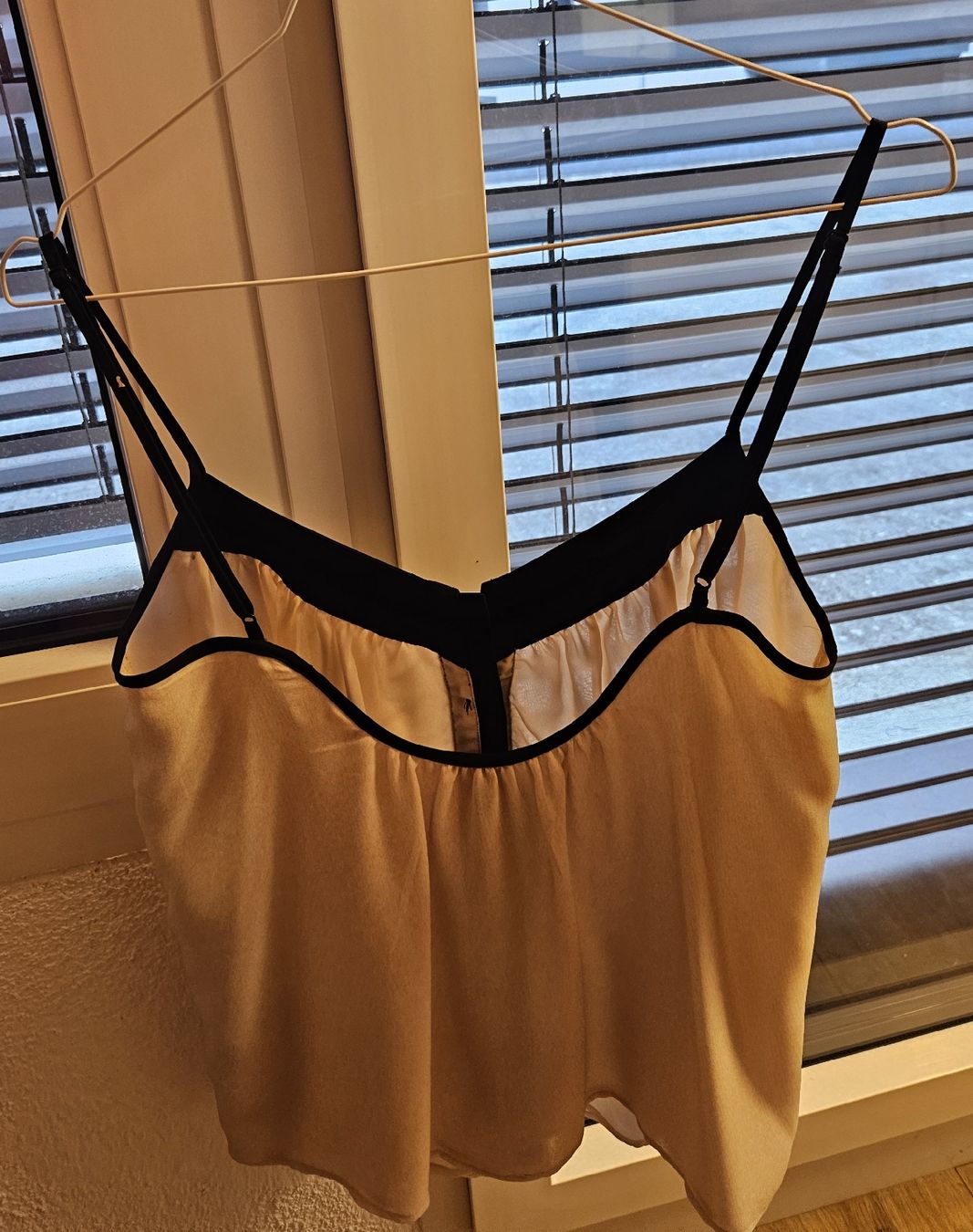 Top: Damen Top Gr. XS – Nuovo (secondo la descrizione) da Rhäzüns venduto da inf_rcj7 3