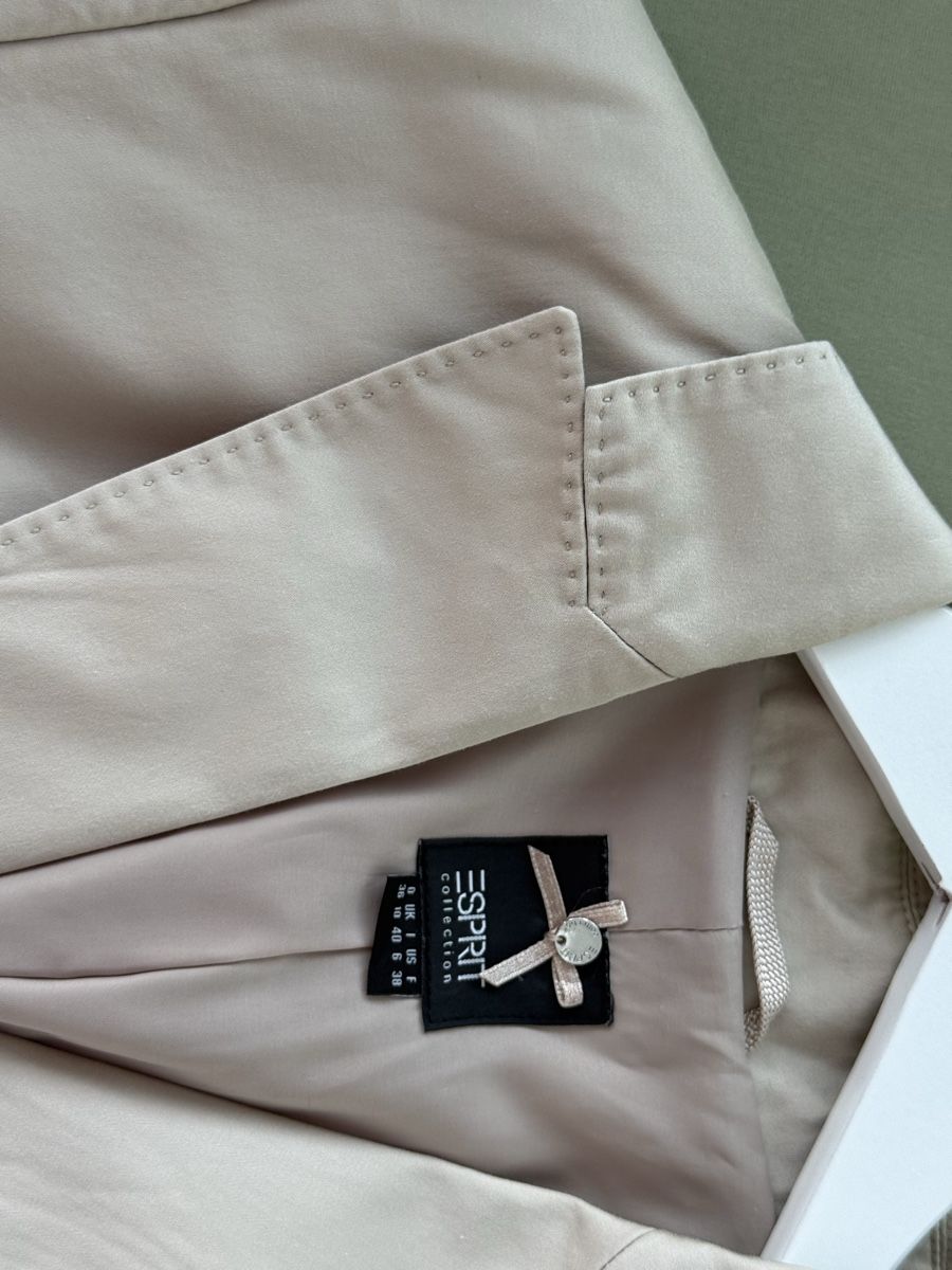 Esprit Lotti di vestiti: Esprit Collection Blazer + Hose + Jupe, Beige – Usato da Dietikon venduto da huscheli85 2