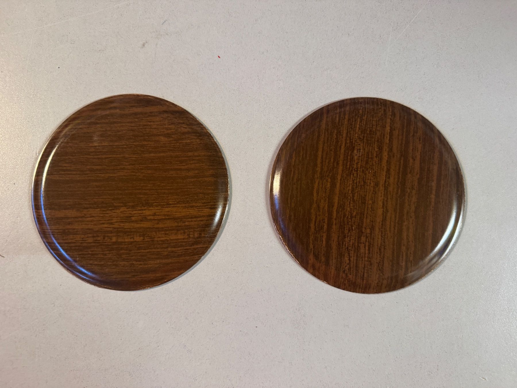 Untersetzer: 2 Vintage Untersetzer - Städtebild 12.5cm Durchmesser – Gebraucht aus Erstfeld von Mario_boe0 2