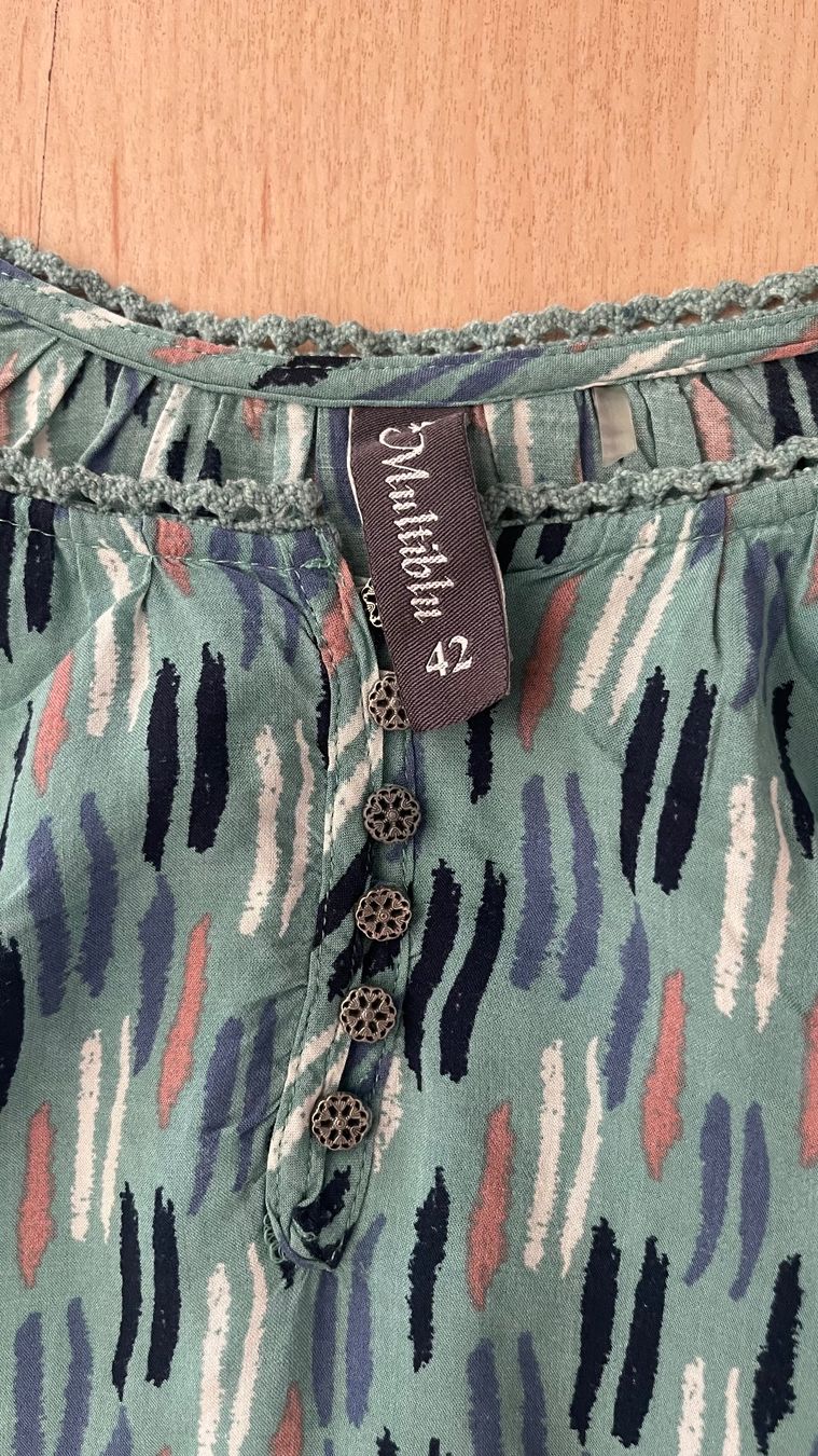 Camicette: Damen Bluse Gr. 42 – Usato da Wetzikon ZH venduto da Schrungus 1