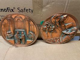 Antike Kupfer/Bronze Relief Wandteller 2 Stück