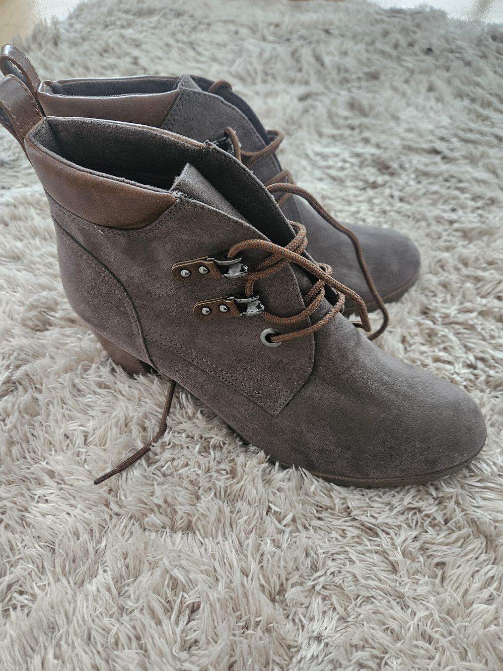 Scarpe da donna: Marco Tozzi Stiefeletten Boots Stiefelchen wildleder – Nuovo (secondo la descrizione) da Pratteln venduto da madi1990
