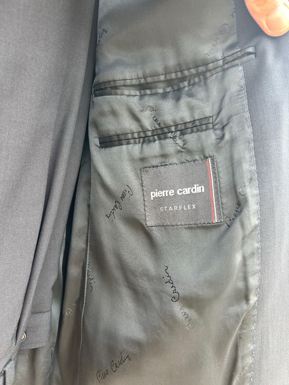 Pierre Cardin Costumes: Costume Pierre Cardin  Taille 52/44 – D'occasion à Bôle par mel_79h6 2