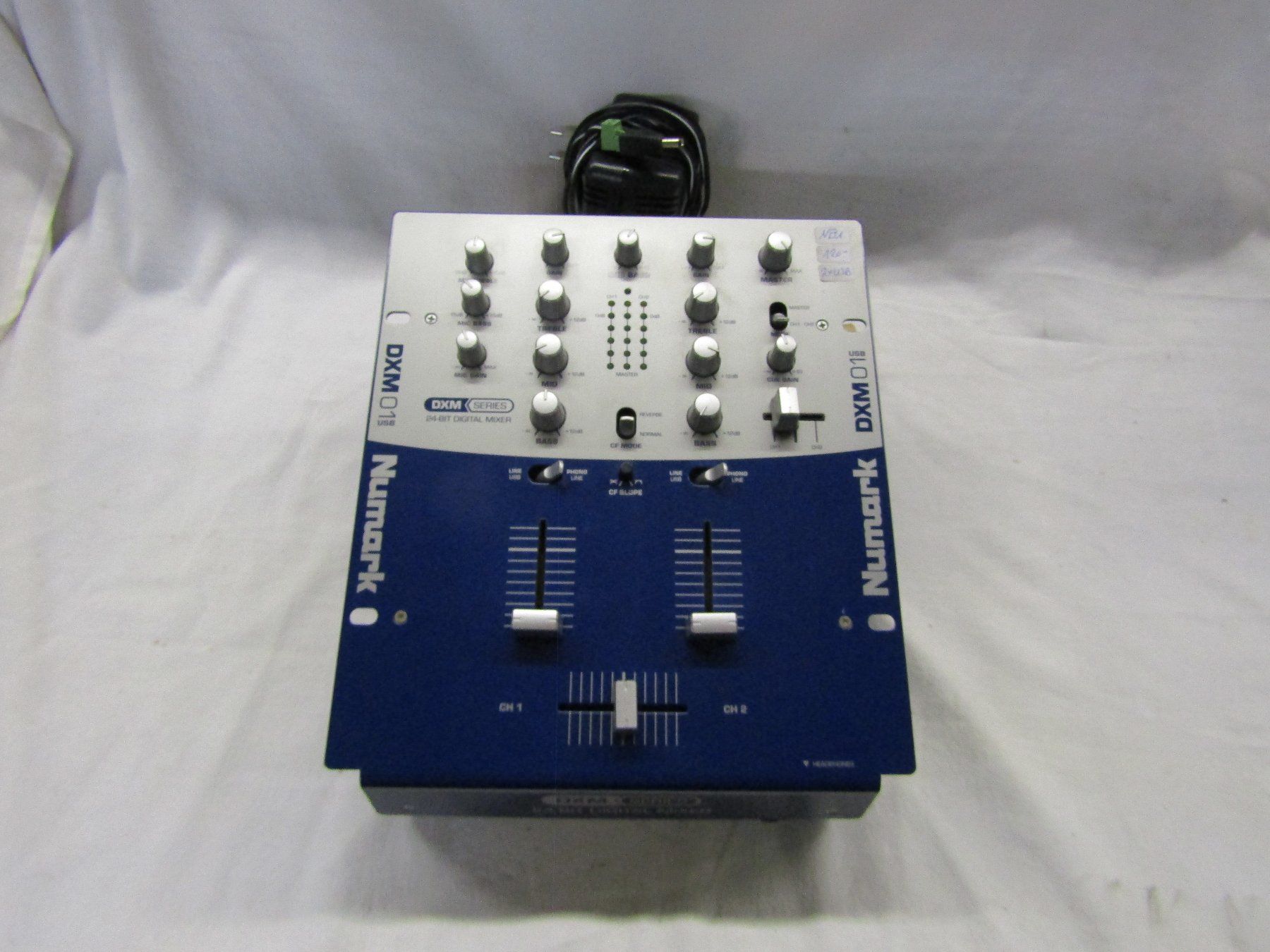 Numark Console di mixaggio: Mischpult Numark DXM 01 USB 24-Bit Digital Mixer – Usato da Wädenswil venduto da verebe