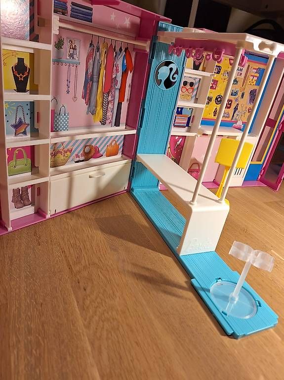 Puppen: Barbie Kleiderschrank plus Bügel – Gebraucht aus Böckten von passion10 1