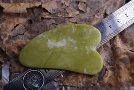 Gua Sha  Nephrit Jade   –Edelsteinstube Rausverkauf