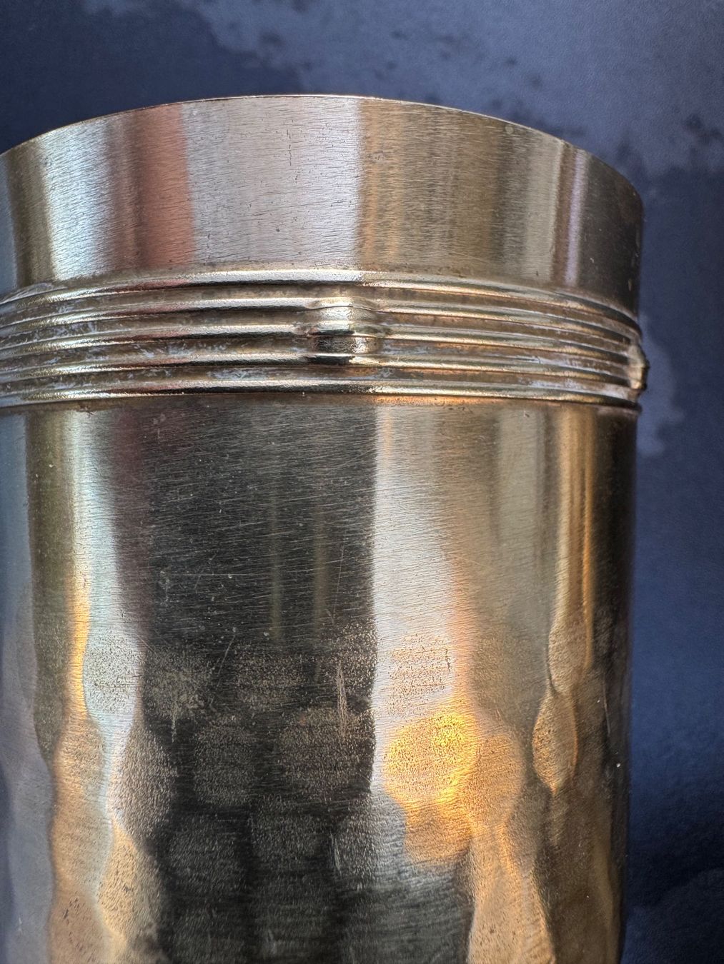 Set di piatti: Art Deco Tee Gläser, handgeschilffen,  in Messing Haltern – Usato da Zürich venduto da Husopaska 4