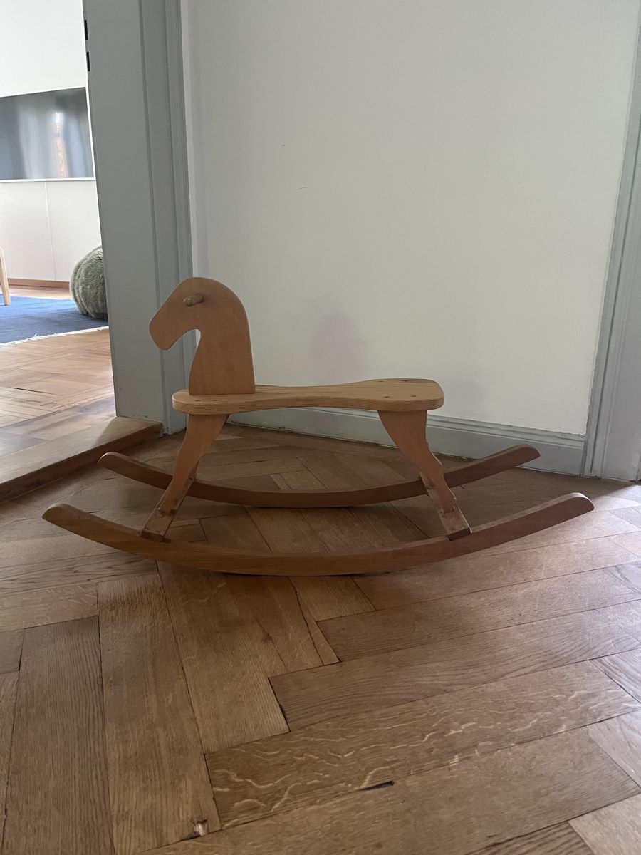 Giocattoli: Schaukelpferd Holz – Usato da Zürich venduto da Edith025