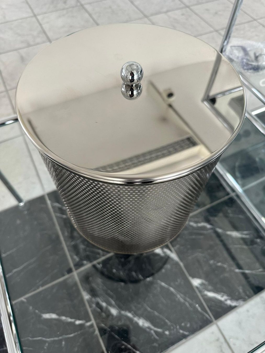 Cestini per rifiuti: NEU: Abfalleimer verchromt mit Deckel – Nuovo (secondo la descrizione) da Buchs SG venduto da bagno2 1