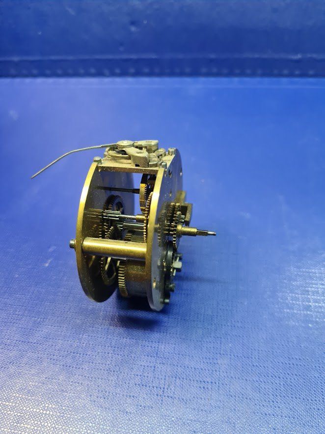 Orologi: Uhrwerk – Usato da Wetzikon ZH venduto da Vimi 2