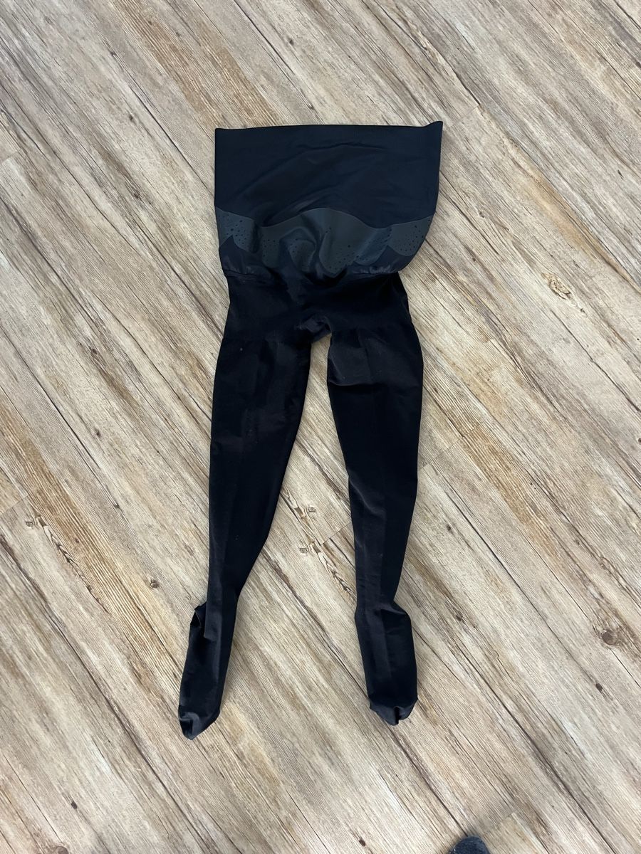Sigvaris Calze & Collant: Kompressionsstrumpfhose Schwangerschaft S Plus Normal black – Nuovo e nell'imballaggio originale da Altstätten SG venduto da tan_lzx2 3