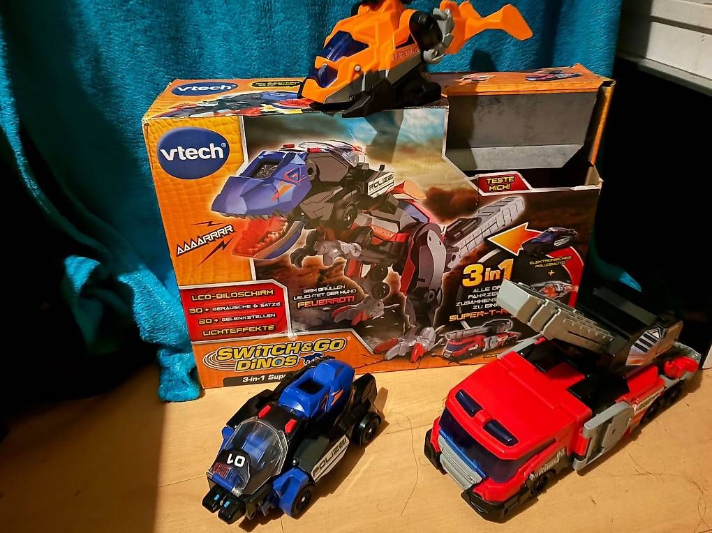 Vtech Giocattoli: VTech Switch & Go Dino 3-in-1 Super-T-Rex Roboter – Usato da Pfyn venduto da fir_q95r