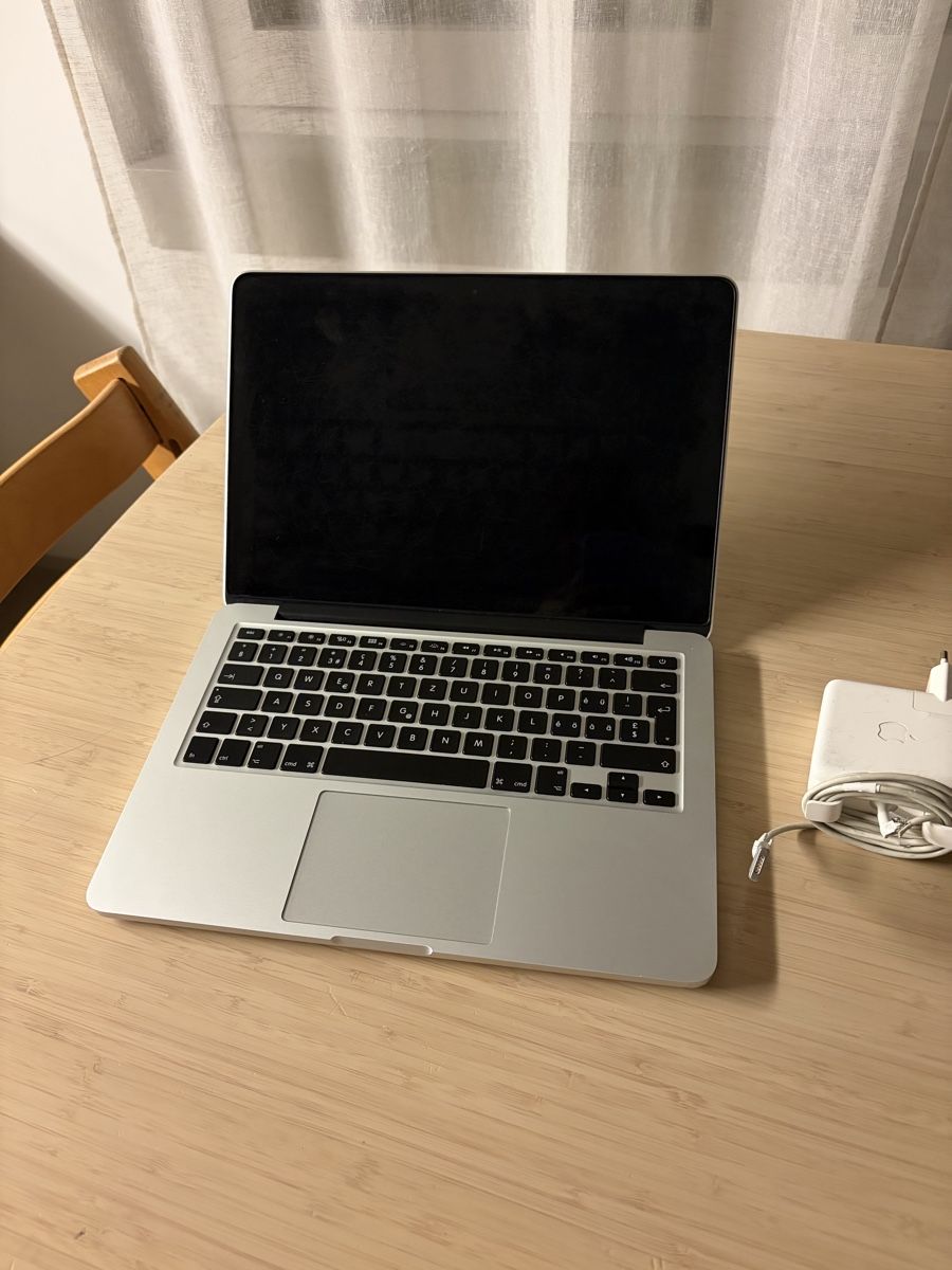 Apple Portables: MacBook Pro retina 13  – D'occasion à Zürich par gokhanaktas87 1