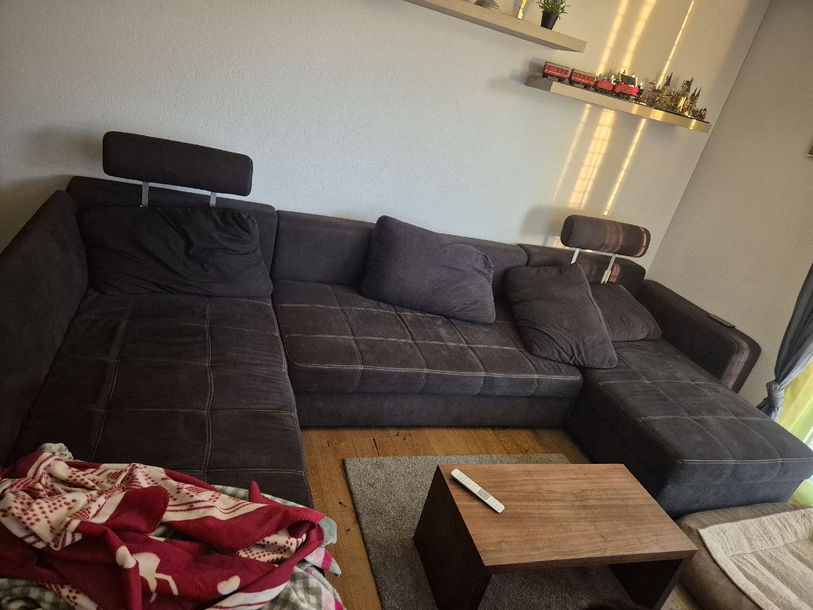 Divani: Grosses Ecksofa zu verkaufen – Usato da Ruswil venduto da den_68kz 4