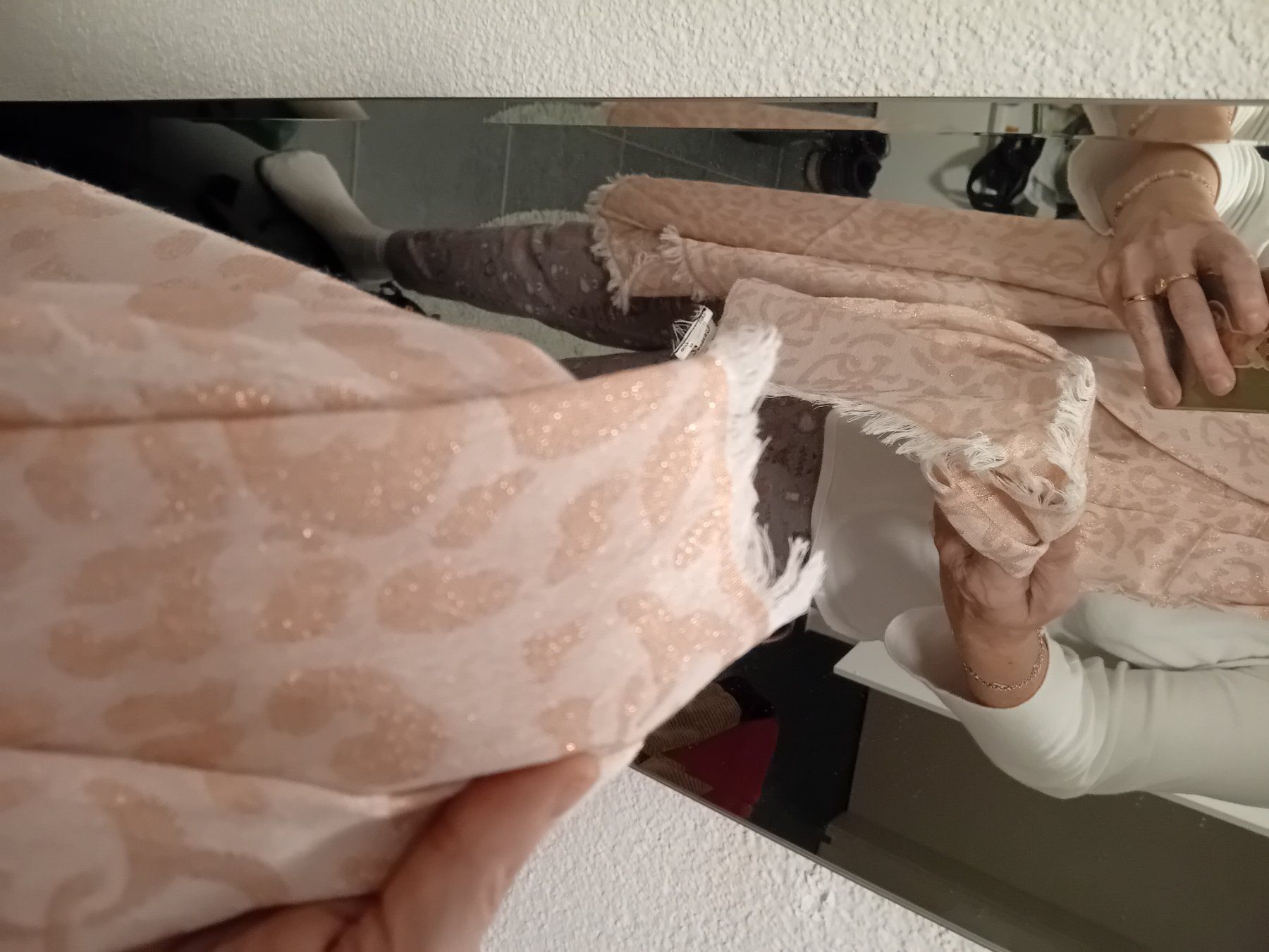 Guess Foulards, Tücher & Schals: Glitzer Guess Schal – Gebraucht aus Burgdorf von carodesign1 4