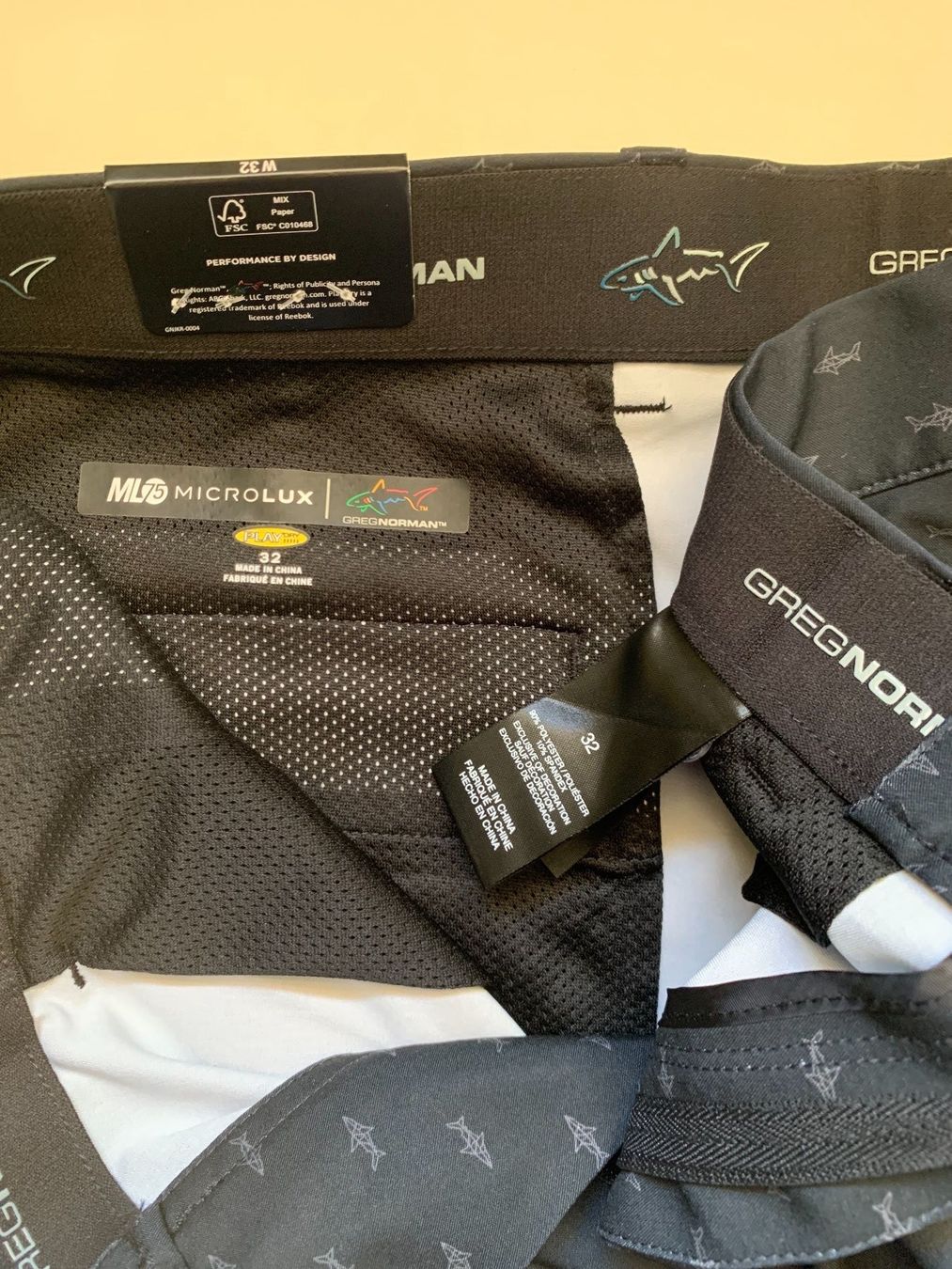 Pantaloni: Greg Norman Golf Shorts Herren 32 – Nuovo e nell'imballaggio originale da Thalwil venduto da cartm 2